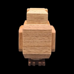 Karakuri-box : "The Owl Shock" - Vue du dos  de la chouette en bois de chêne - Créateur : Yoh Kakuda