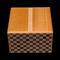 Caja Cuadrada Karakuri "Knock Box" (5 Pasos) por Hiroyuki Oka | Himitsu-Karakuri