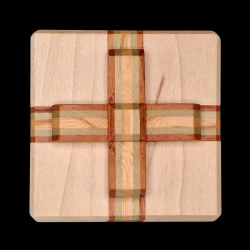 Karakuri Box: A Present For You – Von oben mit ihrer Schleife in Form eines Geschenkbandes – Designer: Shou Sugimoto