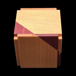 Karakuri Box: R Cube 2 - Top view - Two-colour - Designer: Hideaki Kawashima
