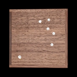 Caja Karakuri: Cassiopeia (pequeña) - Vista frontal y estrellas de cristal - Creador: Akio Kamei