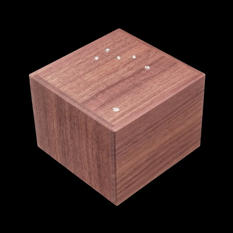 Caja Karakuri: Cassiopeia (pequeña) - Vista lateral - Creador: Akio Kamei