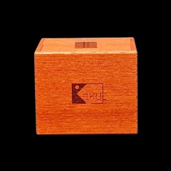 Karakuri Box: ‘The Thinking Bat’ - Bottom view and signature by Yoh Kakuda - Creator: Yoh Kakuda