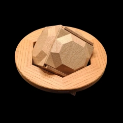 Karakuri Box : Planet With A Ring 2 - Vue de biais - Créateur : Hideaki Kawashima