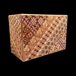 Himitsu-Bako: 6 sun 54 + 1 Koyosegi - Angled front view of 3 sides - Koyosegi pattern - Created for Izumiya