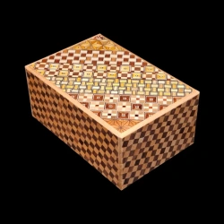 Himitsu-bako : 5 Sun 10 Steps avec Tiroir - Vue aérienne en diagonale du couvercle et côtés - Créateur : Hiroyuki Oka