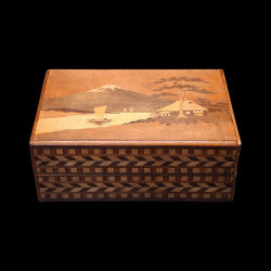Himitsu-Bako: 4 Sun 4 Steps Fishermen & Mt Fuji – Aerial view, cover and sides in herringbone and chequered patterns