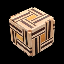 Karakuri box : XY mini - Tricolore - Vue d'en haut en diagonal - Créateur : Hideaki Kawashima