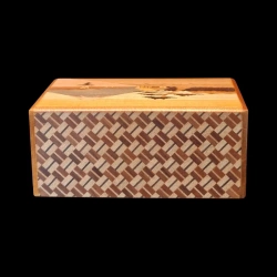 Himitsu-Bako : 4 Sun 7 Steps Rêverie au Mt Fuji - Vue d'un côté long au motif de damier tressé